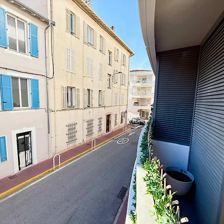 A011-superbe Avec Terrasse Sauna Jacuzzi Cannes